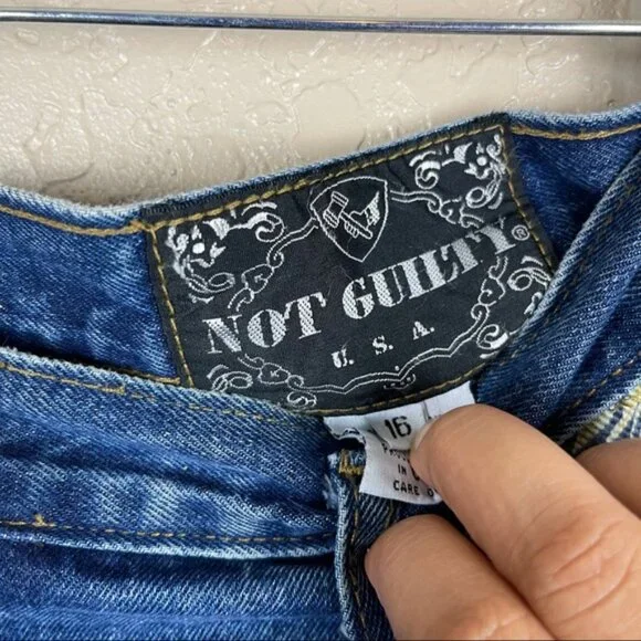 Vintage Not Guilty Celestial Medium Dark Wash Denim High Waisted Shorts - Picture 3 of 8